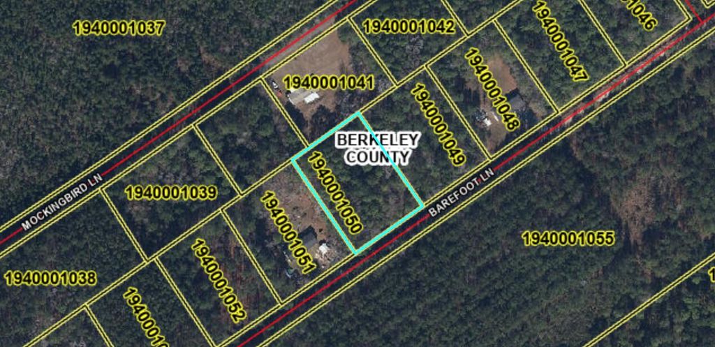 Photo of 00 Barefoot Lane, Summerville, SC 29483 (MLS # 25032066)