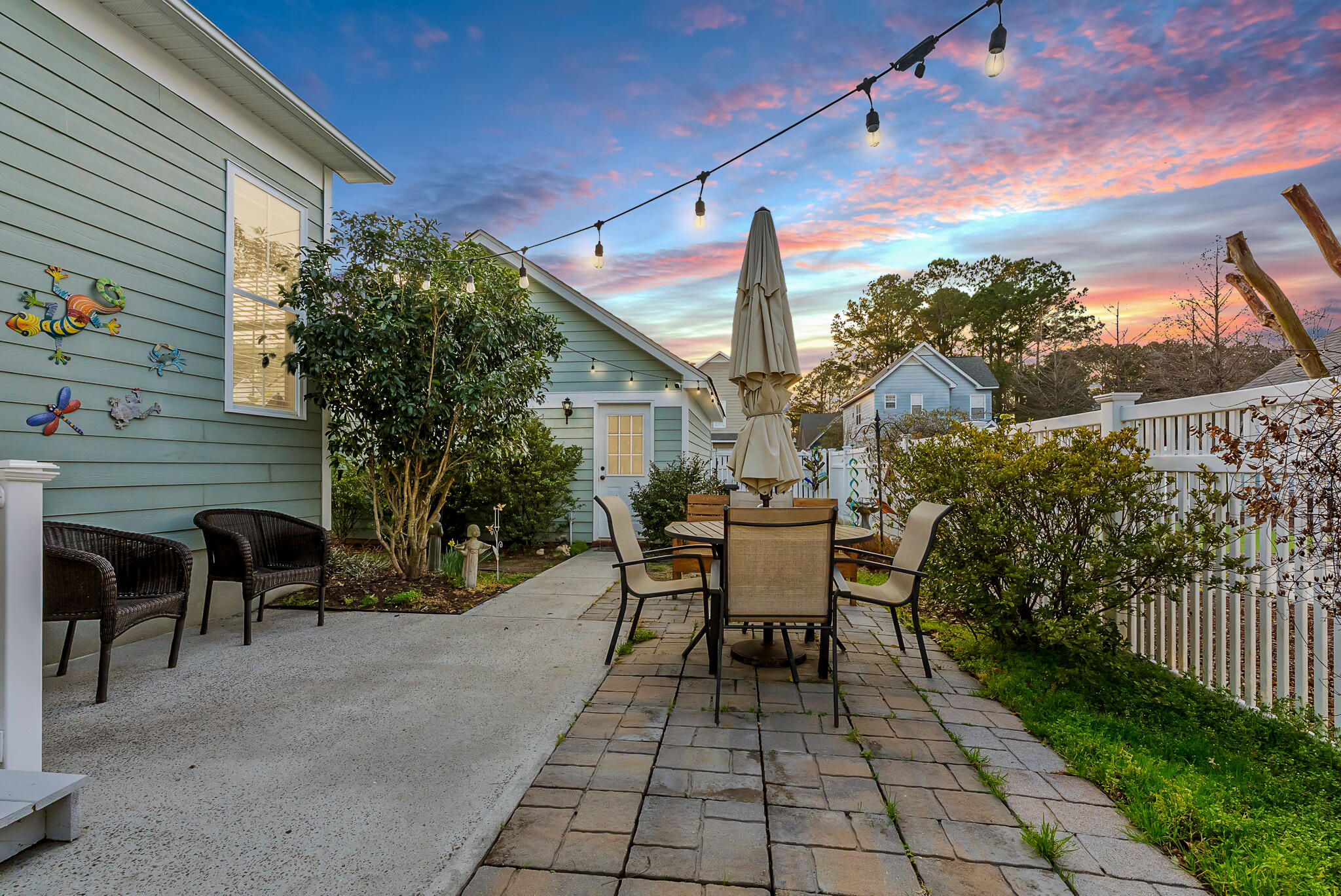 302 Hydrangea Street