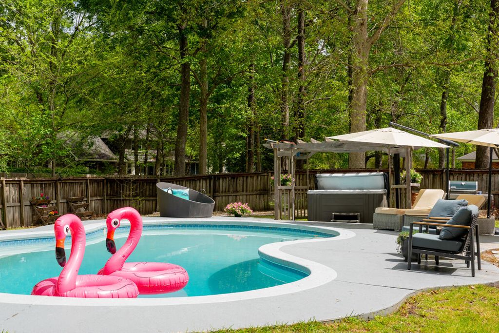 Photo of 110 Buckingham Avenue, Summerville, SC 29485 (MLS # 26010007)