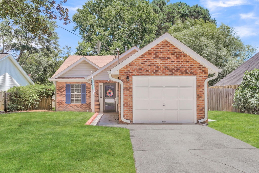 Photo of 988 Nabors Drive, Charleston, SC 29412 (MLS # 26019666)