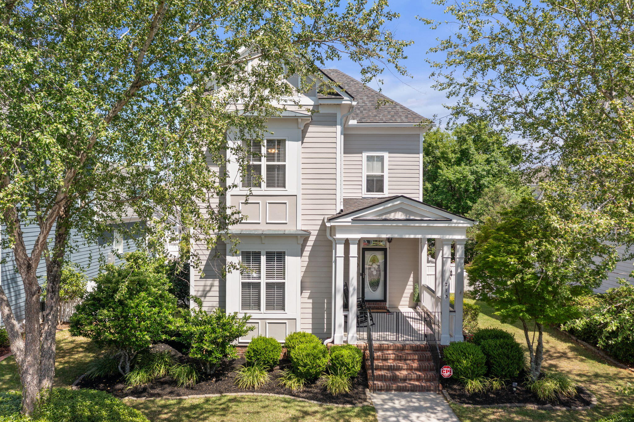 213 Hydrangea Street