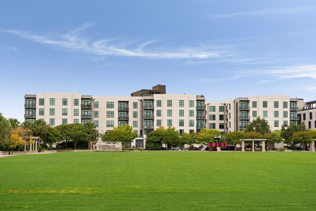 Photo of 5 Gadsdenboro Street #319, Charleston, SC 29401 (MLS # 25031389)