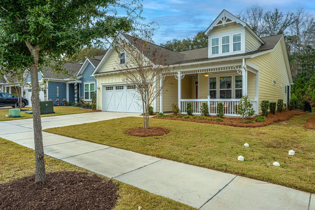 Photo of 5077 Song Sparrow Way, Summerville, SC 29483 (MLS # 25032788)