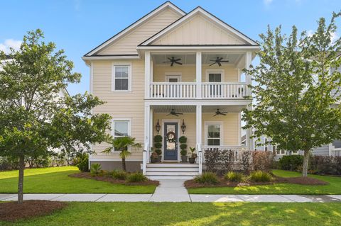 Photo of 1713 Banning Street, Mount Pleasant, SC 29466 (MLS # 26005307)