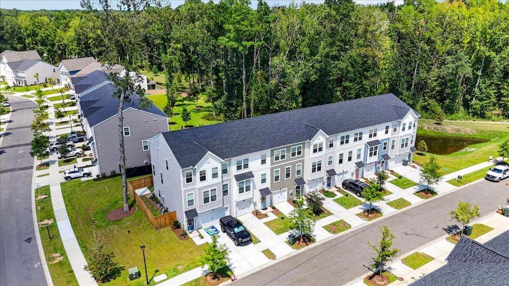 Photo of 1042 Old Cypress Run, Hanahan, SC 29410 (MLS # 26023144)