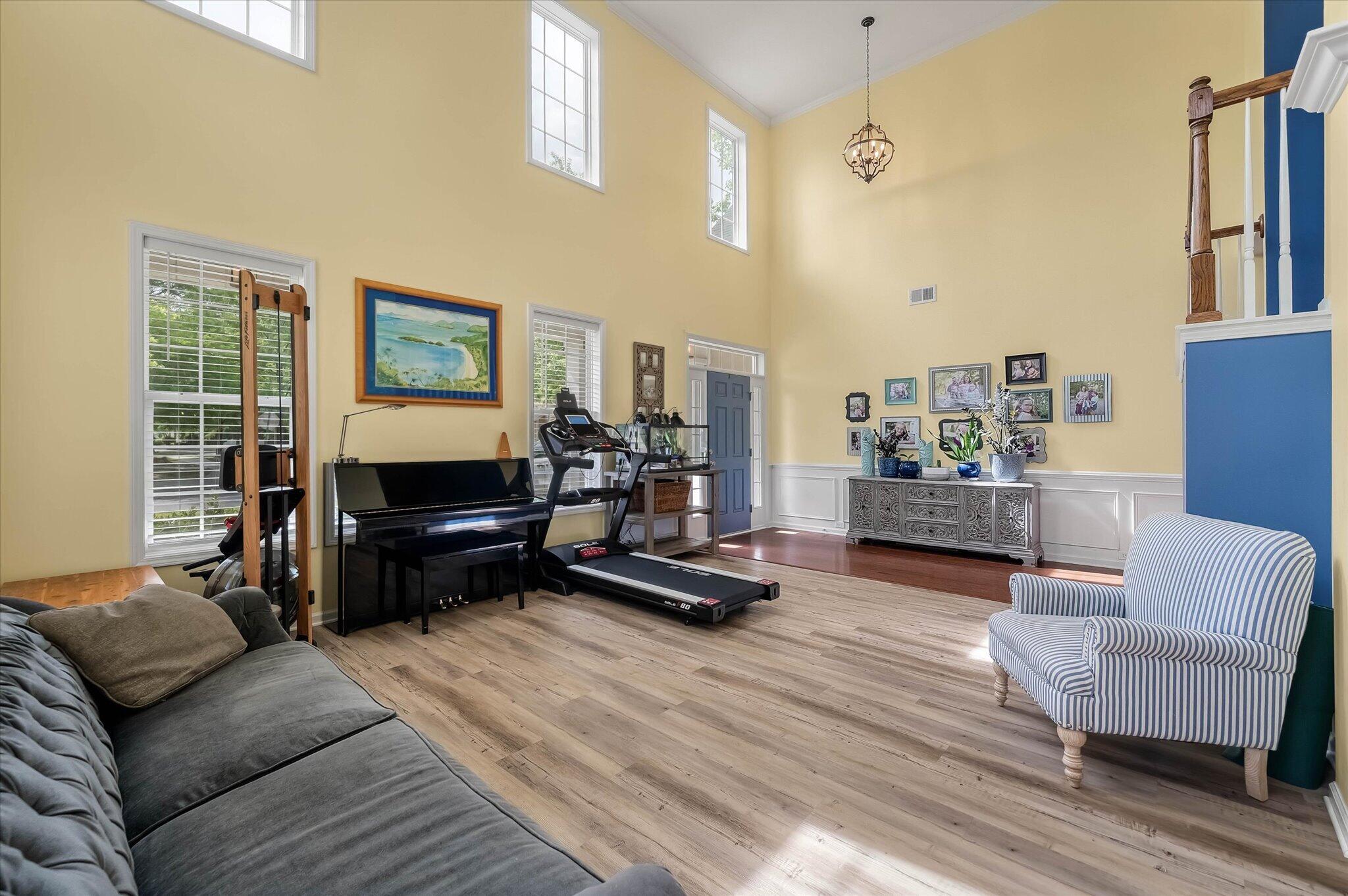 142 Comiskey Park Circle