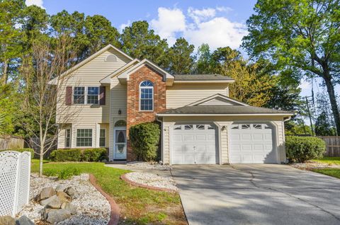 Photo of 132 Knightsbridge Drive, Charleston, SC 29418 (MLS # 26009048)