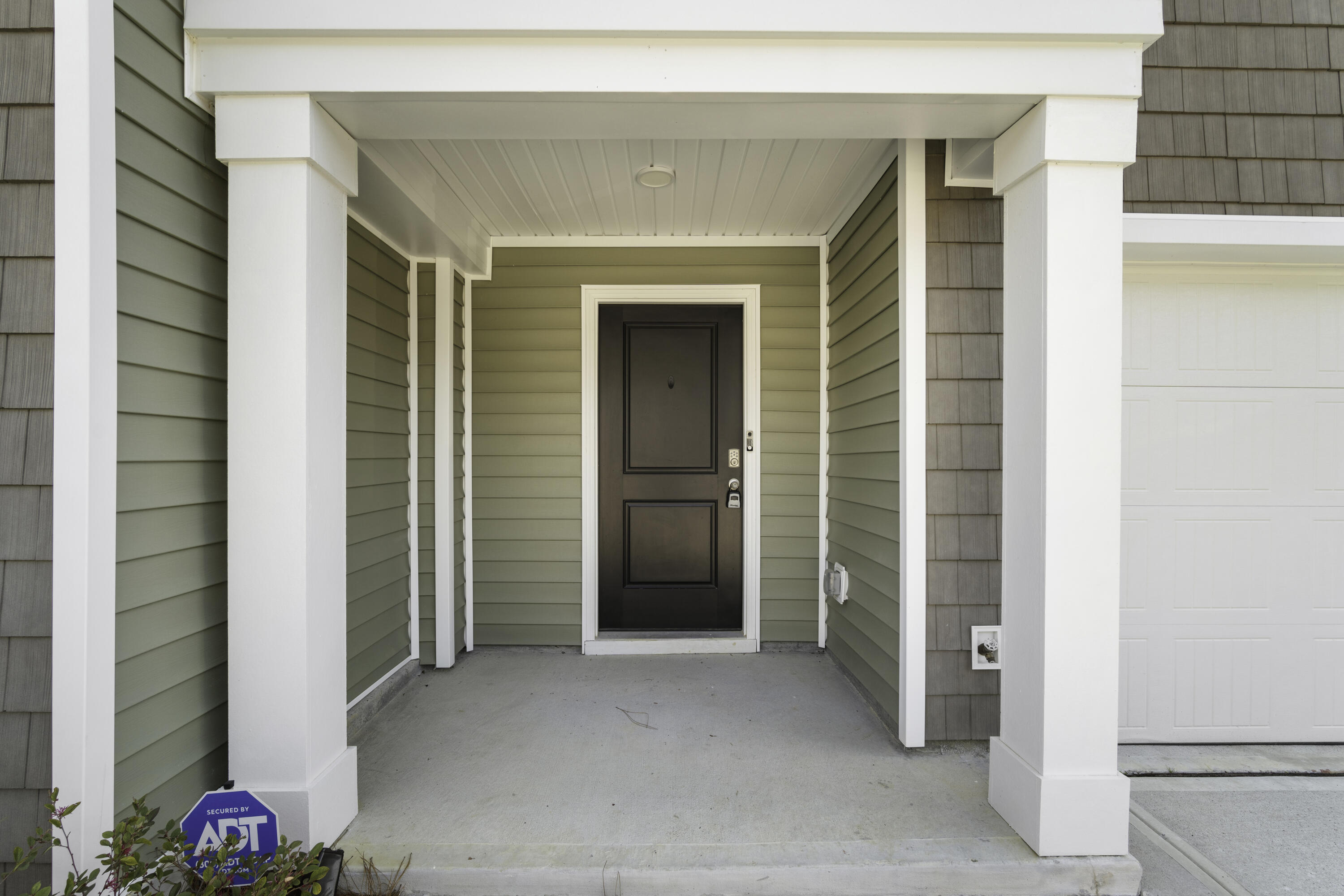 204 Cozy Brook Court