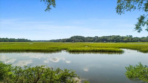 A home in Edisto Island