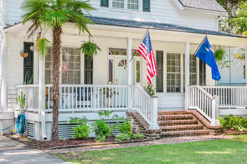 Photo of 1124 Sea Island Crossing Lane, Mount Pleasant, SC 29464 (MLS # 26020607)