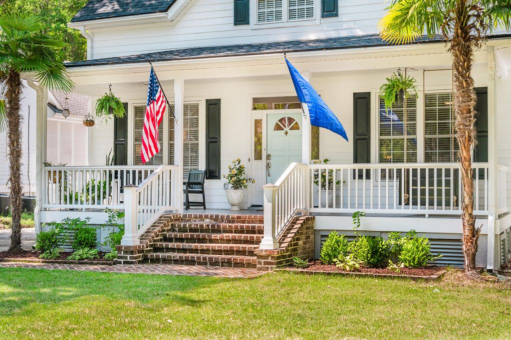 Photo of 1124 Sea Island Crossing Lane, Mount Pleasant, SC 29464 (MLS # 26020607)