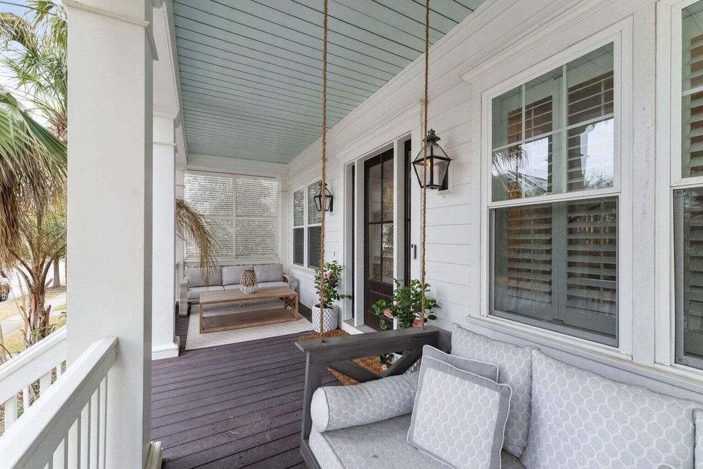 Photo of 2526 Daniel Island Drive, Charleston, SC 29492 (MLS # 26010579)