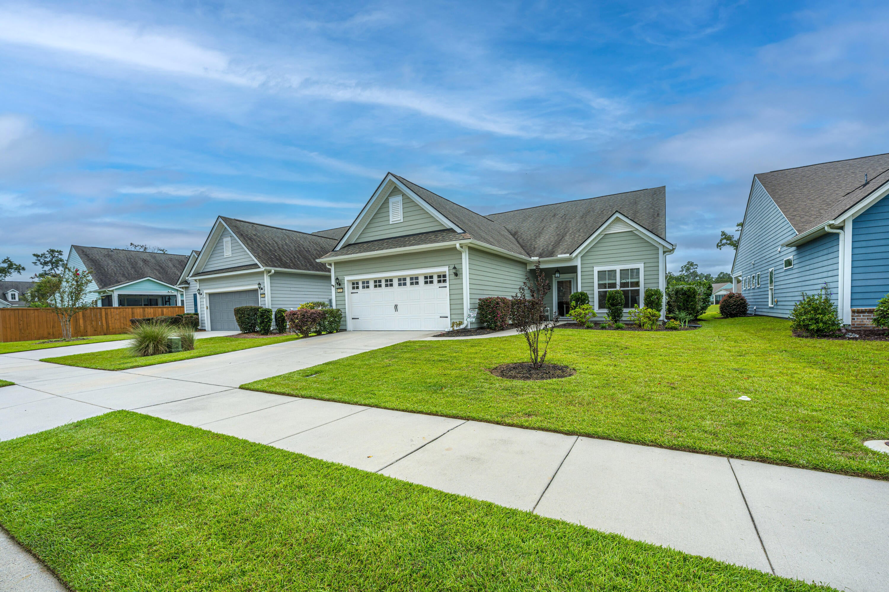 6205 Woodsedge Court
