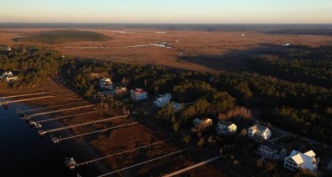 A home in Awendaw