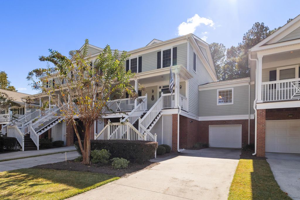 Photo of 5373 5th Fairway Drive, Hollywood, SC 29449 (MLS # 25029288)