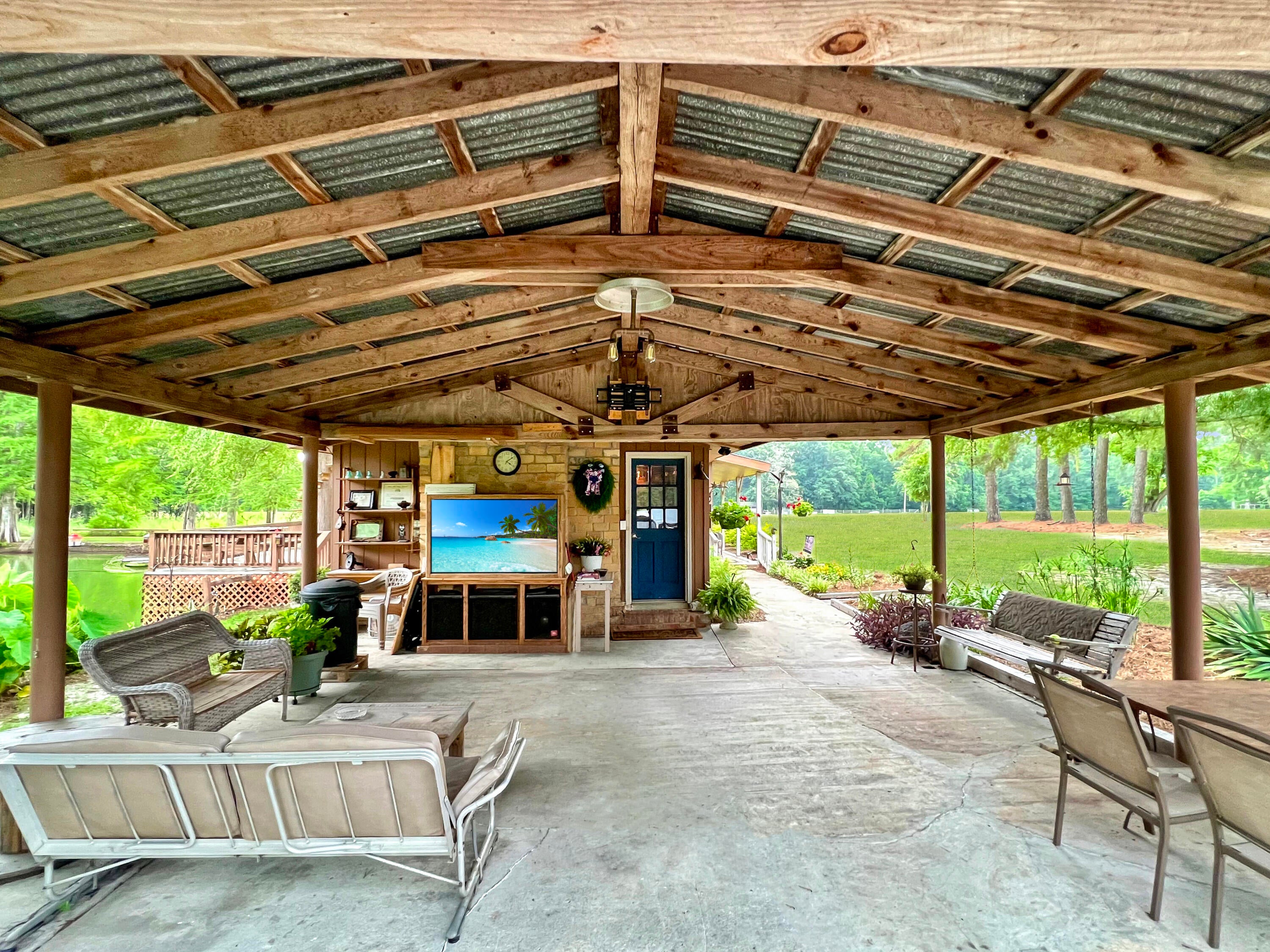 135 Durr Stables Lane