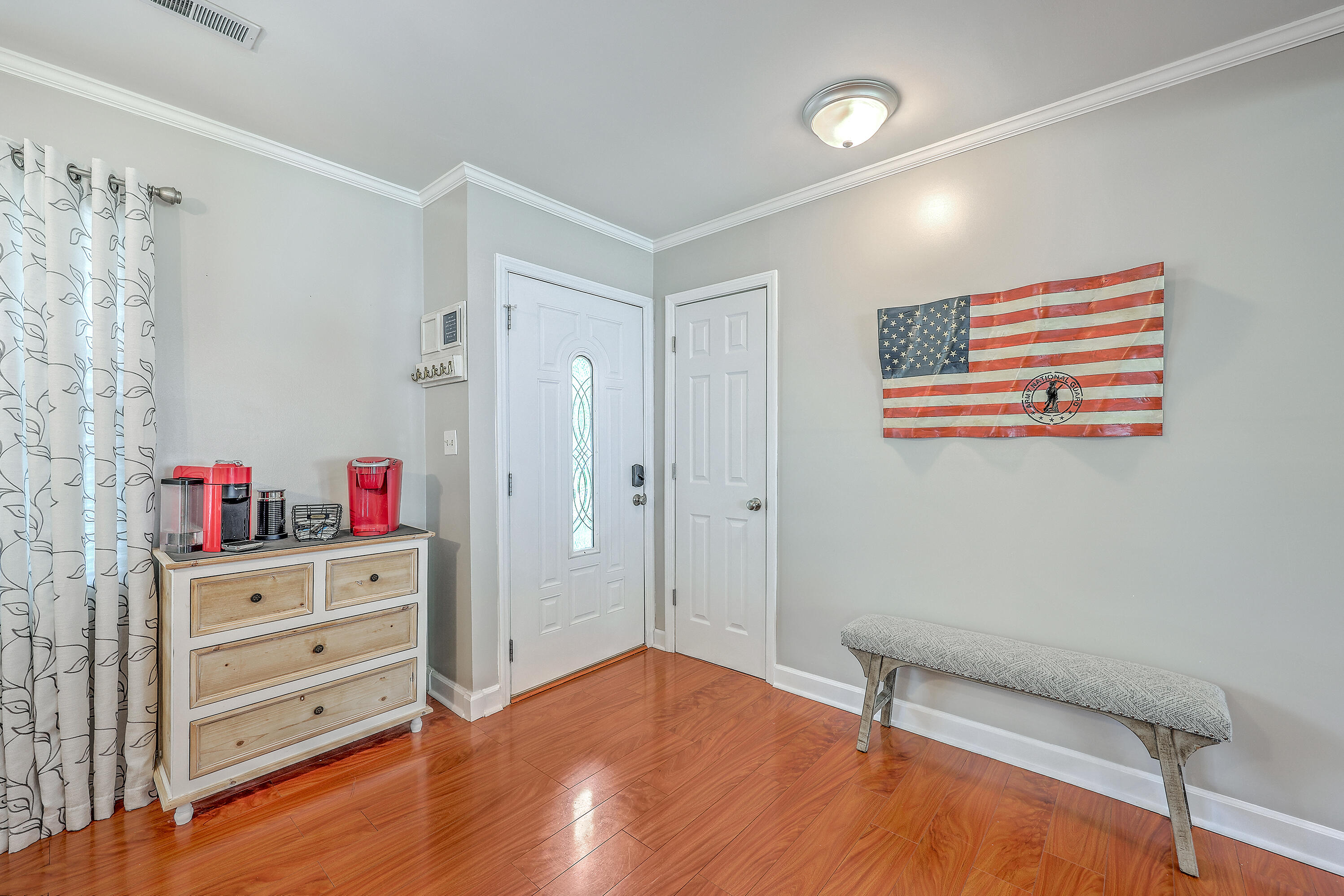 33 Oak Grove Road