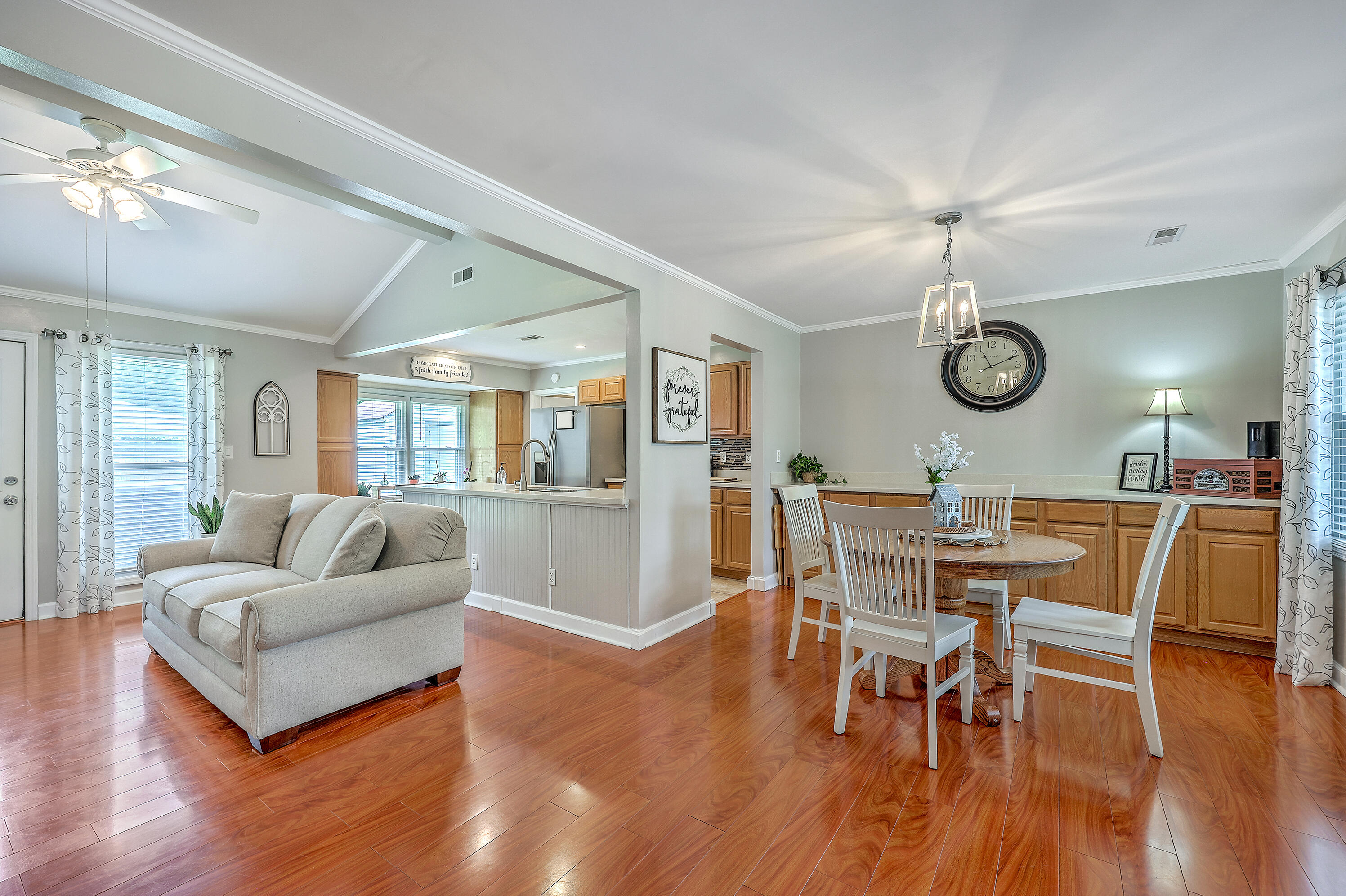 33 Oak Grove Road