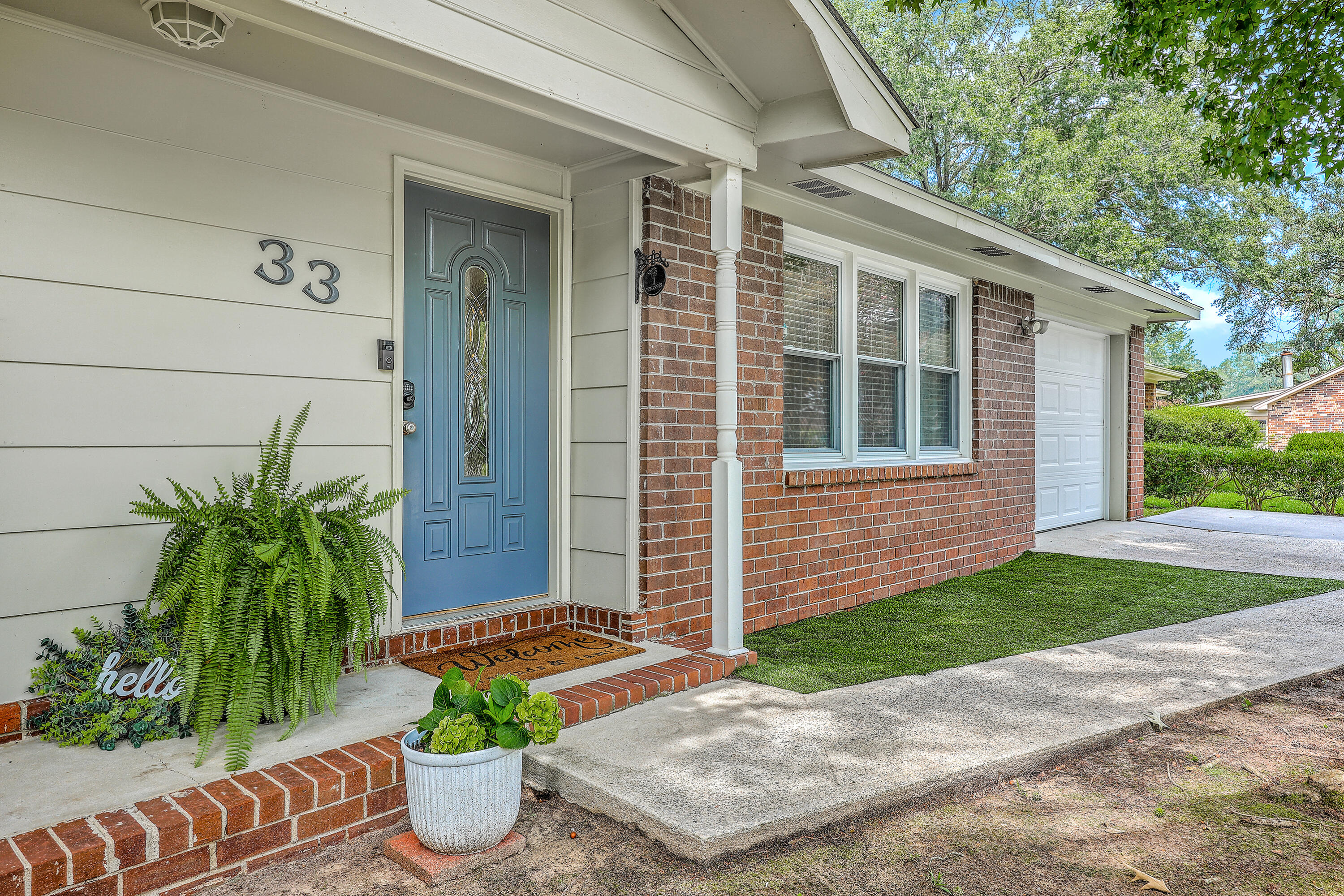 33 Oak Grove Road