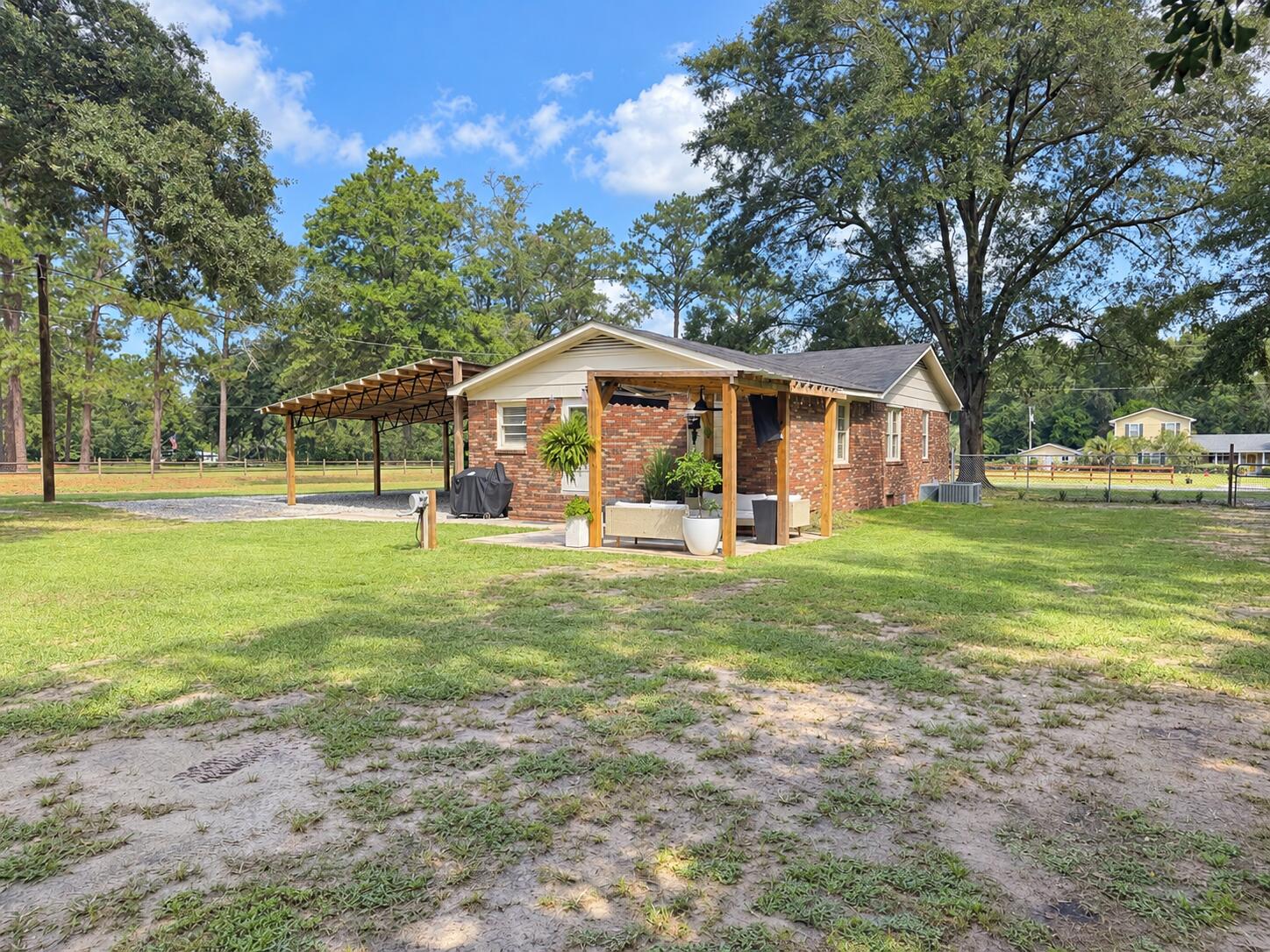1413 Beach Road