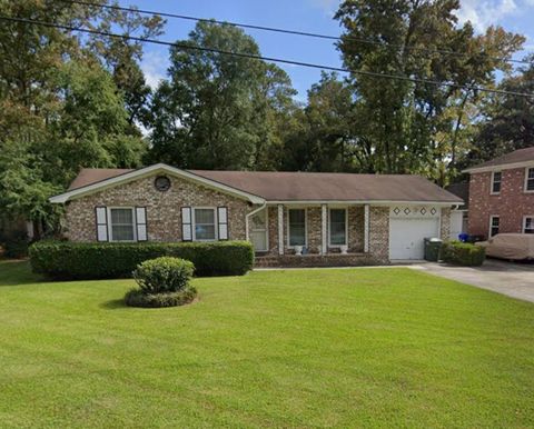 Photo of 10 Heathwood Drive, Charleston, SC 29407 (MLS # 25020732)