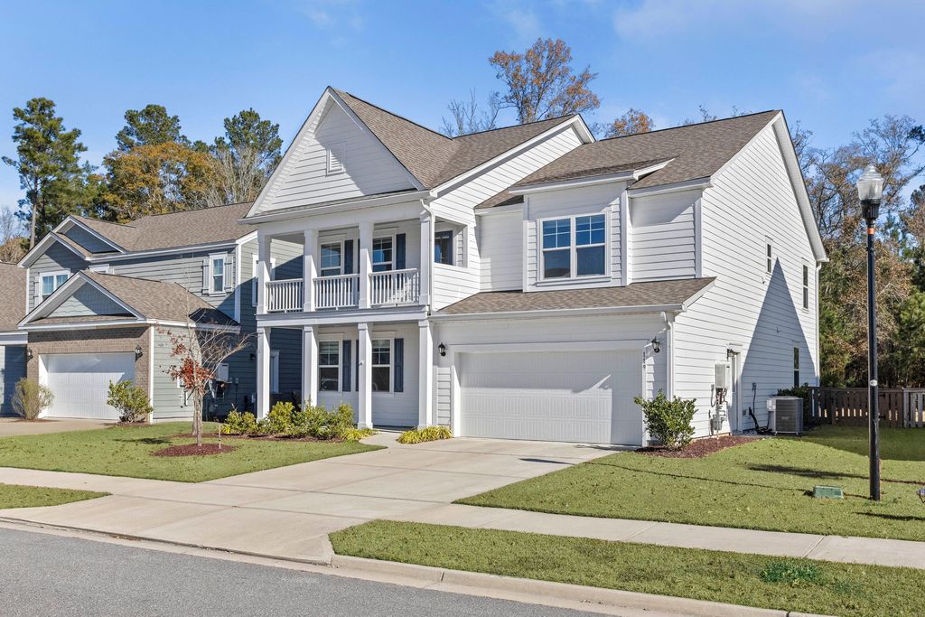 Photo of 119 Cherry Grove Drive, Summerville, SC 29483 (MLS # 26000227)