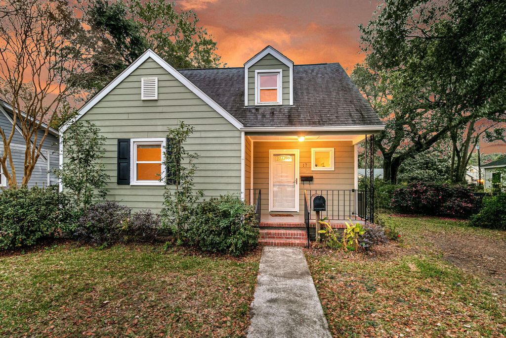 Photo of 17 Riverdale Drive, Charleston, SC 29407 (MLS # 25031752)