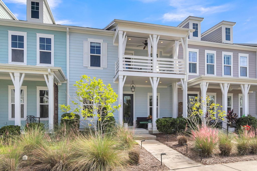 Photo of 3034 Sturbridge Road, Mount Pleasant, SC 29466 (MLS # 25027266)