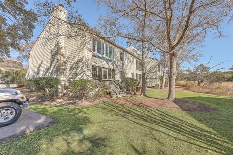 A home in Mount Pleasant