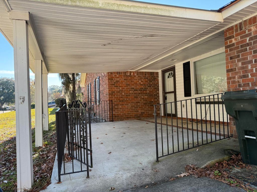 Photo of 33 Delaware Road, Goose Creek, SC 29445 (MLS # 26002210)