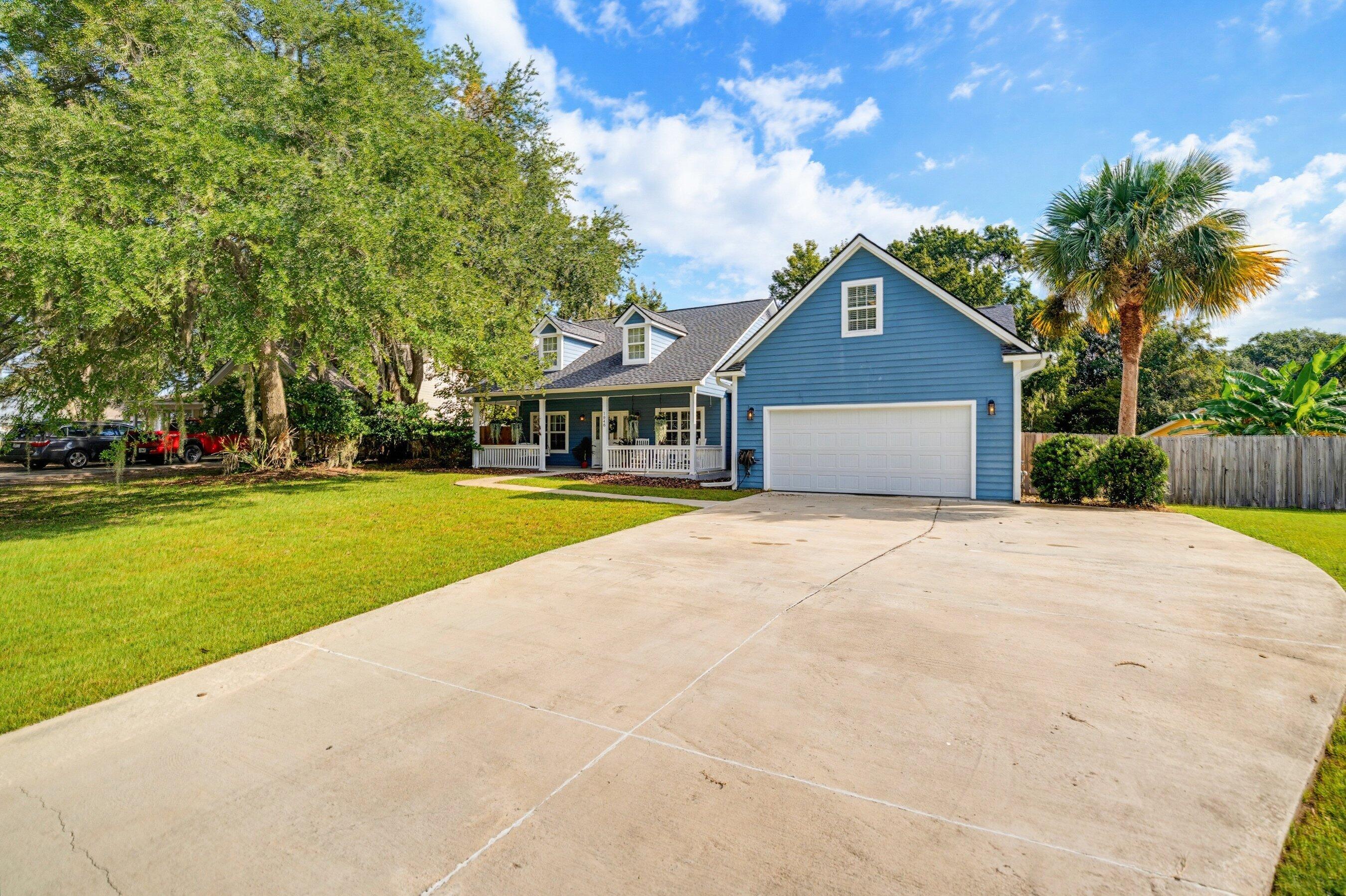 1040 Otter Circle