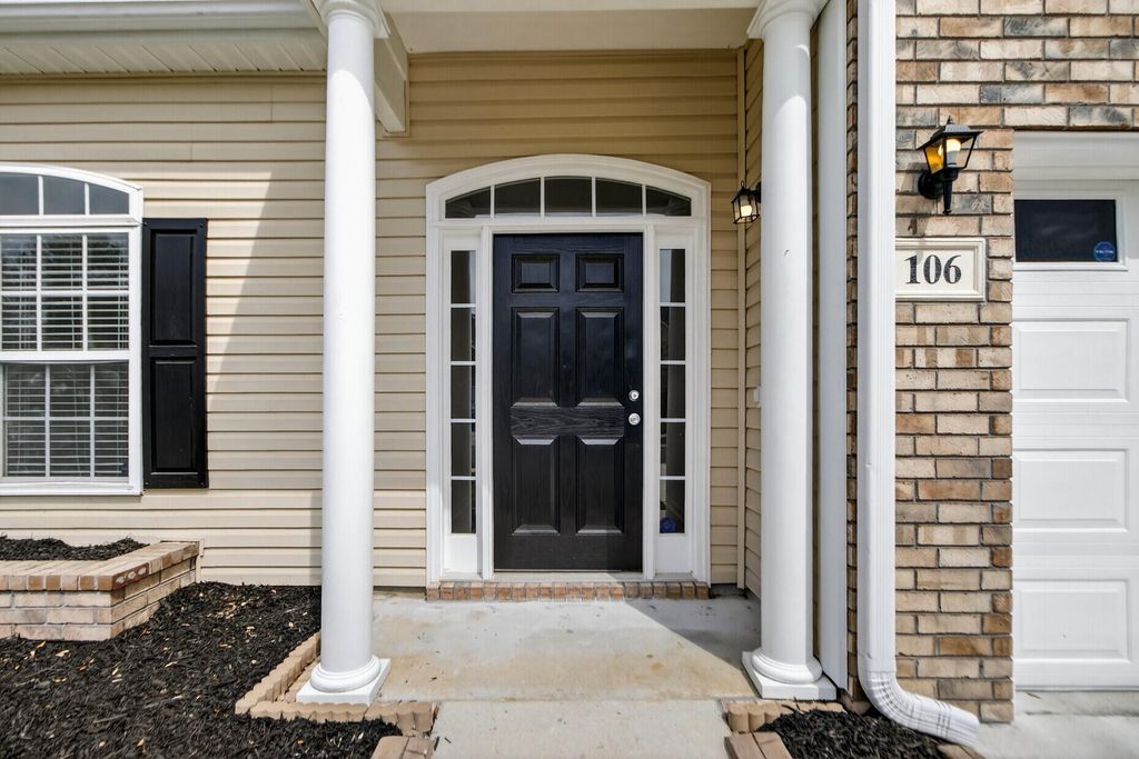 Photo of 106 Meadowvale Lane, Moncks Corner, SC 29461 (MLS # 26008473)