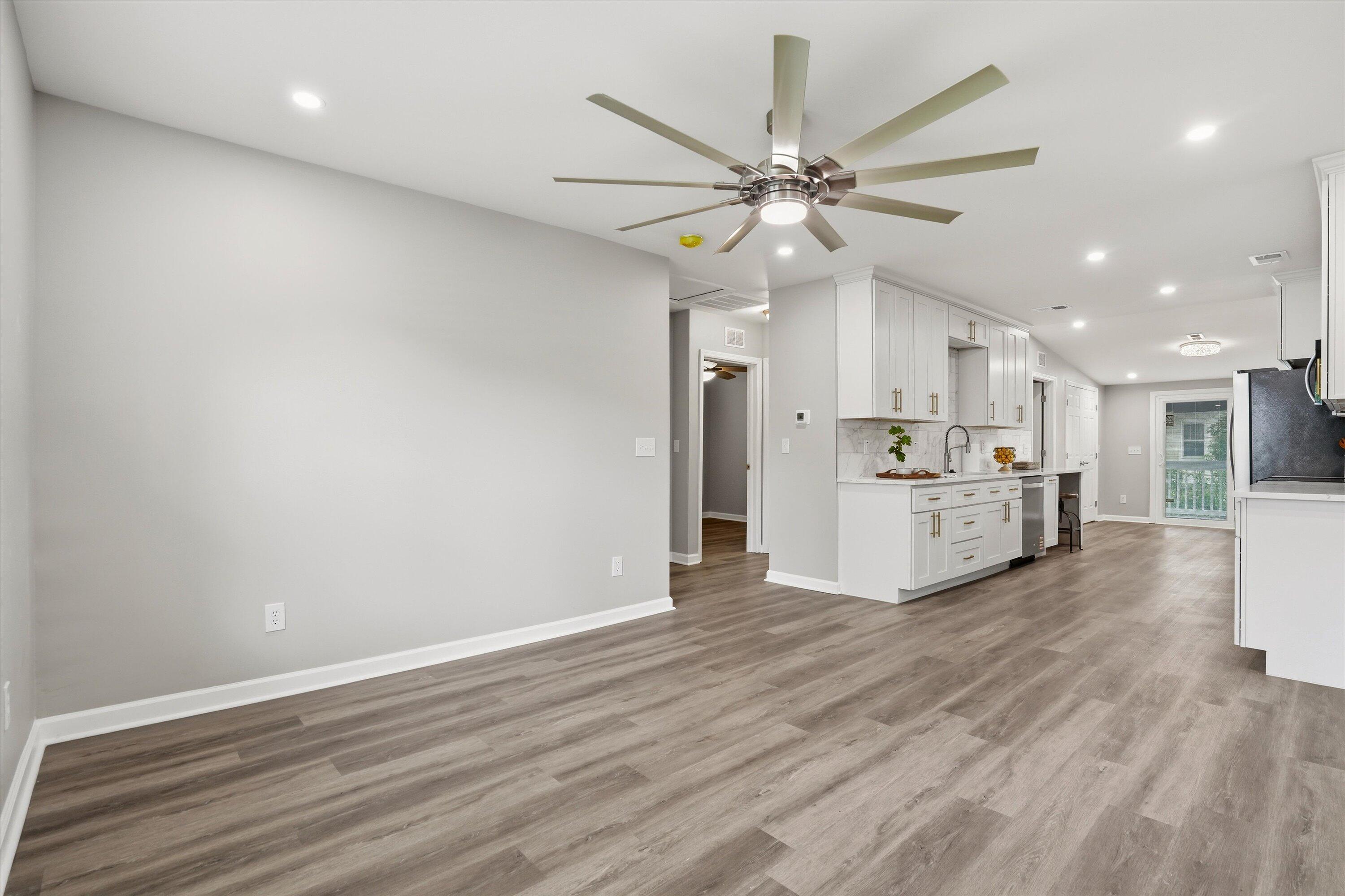 2711 Saratoga Road