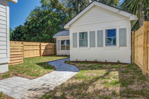 Single Family Residence in Charleston SC 144 Darlington Avenue 23.jpg