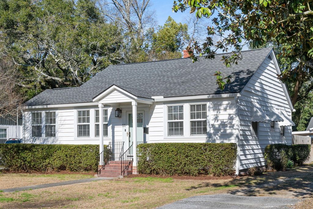 Photo of 66 Avondale Avenue, Charleston, SC 29407 (MLS # 26005412)