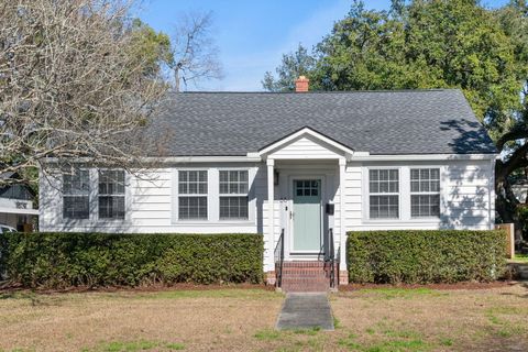Photo of 66 Avondale Avenue, Charleston, SC 29407 (MLS # 26005412)