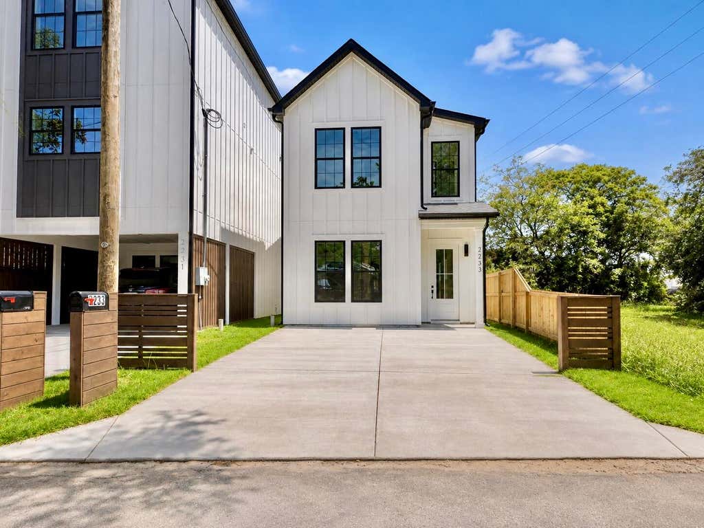 Photo of 2233 Clinton Street, North Charleston, SC 29405 (MLS # 26022652)