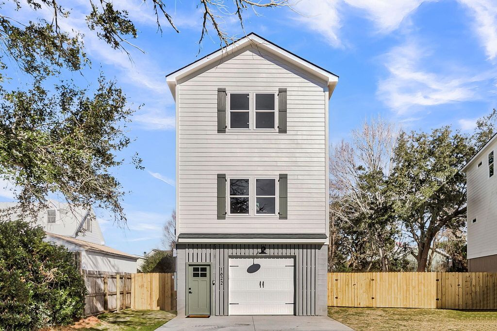 Photo of 1622 Refuge, Charleston, SC 29412 (MLS # 26007731)