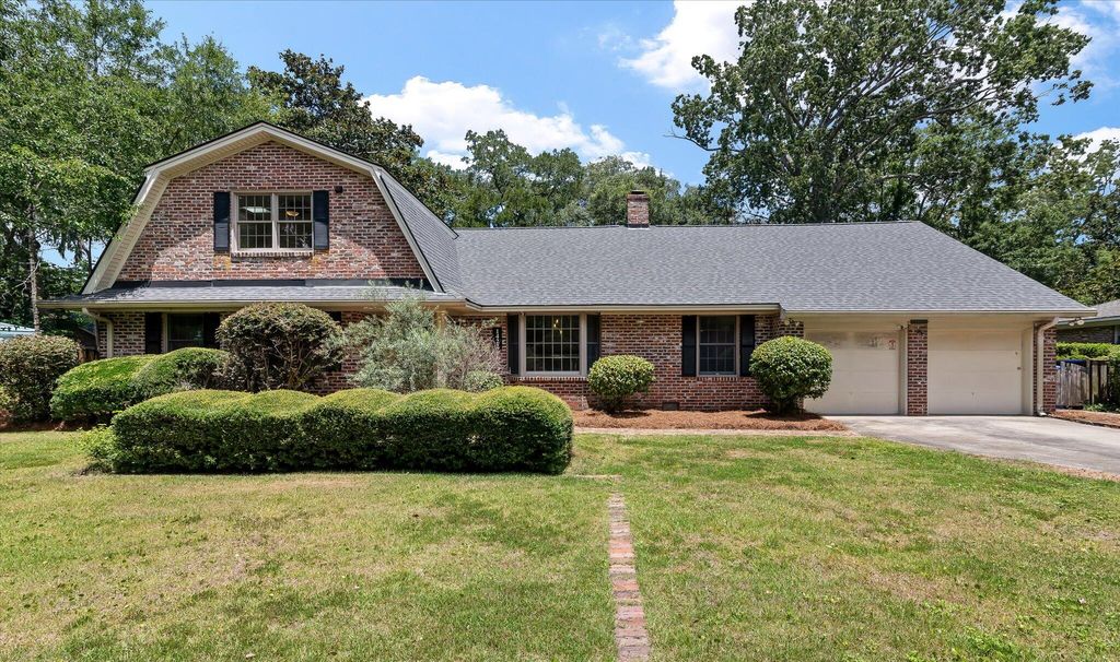 Photo of 1422 Alden Drive, Charleston, SC 29407 (MLS # 25018474)