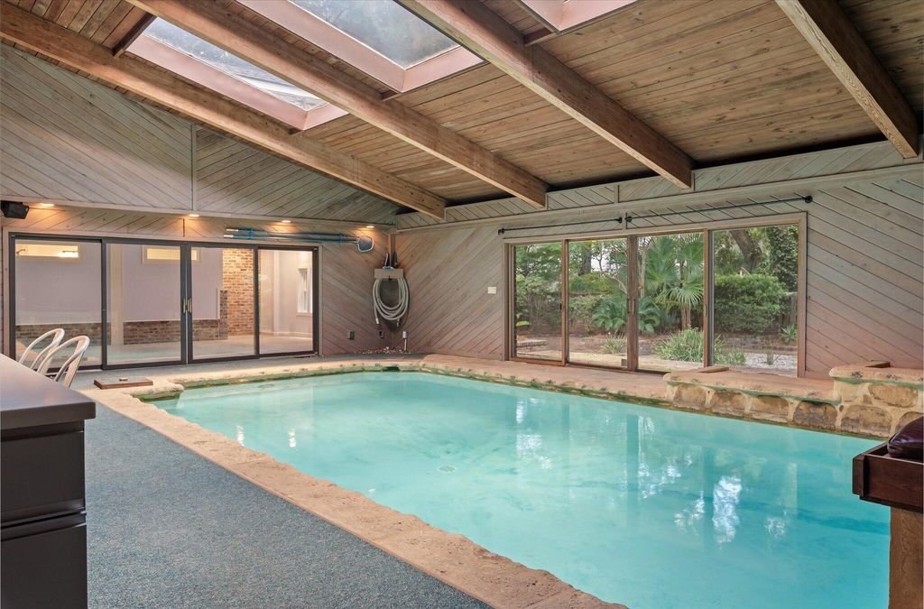 Photo of 1422 Alden Drive, Charleston, SC 29407 (MLS # 25018474)