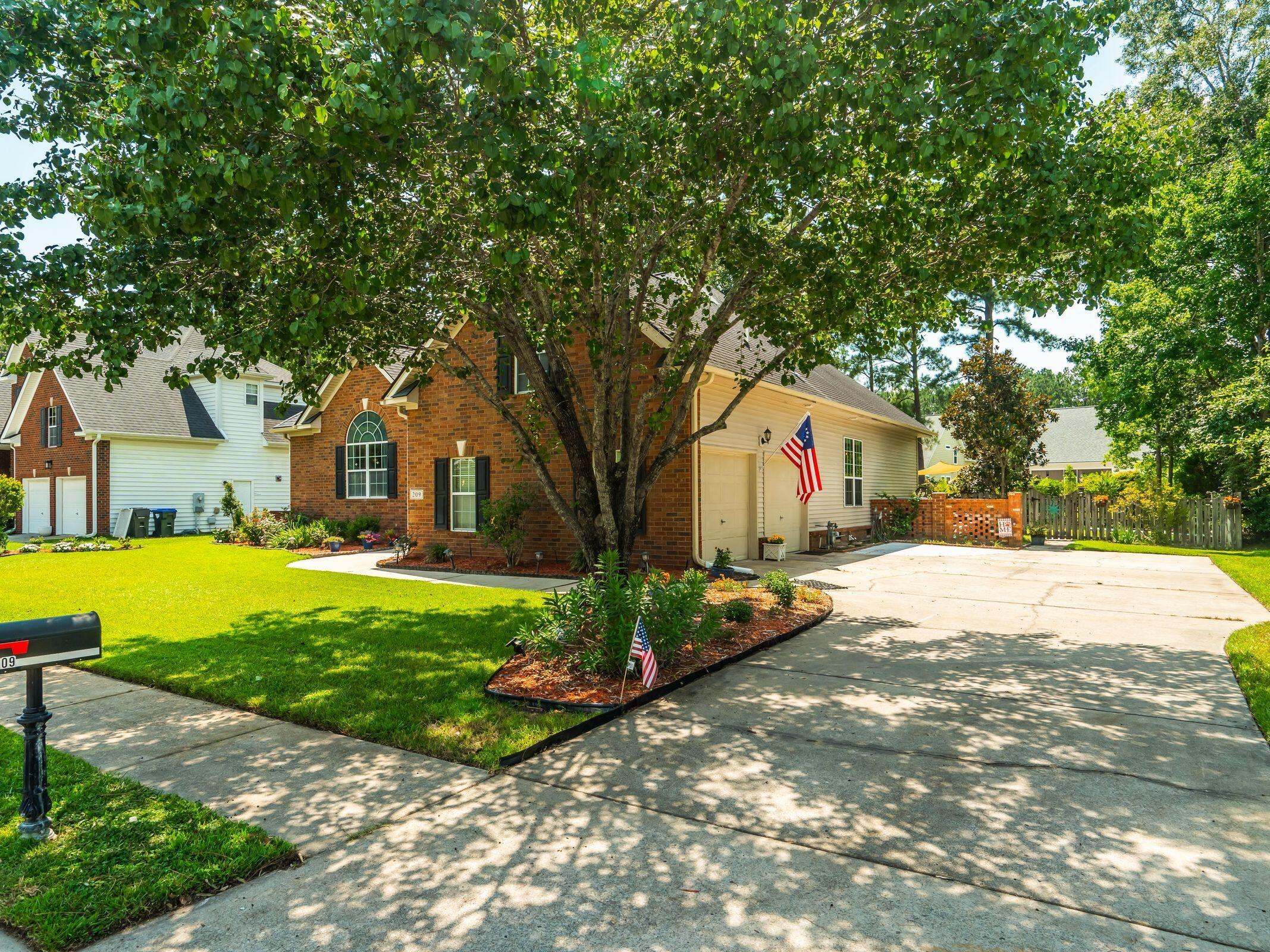 209 Gleneagles Drive