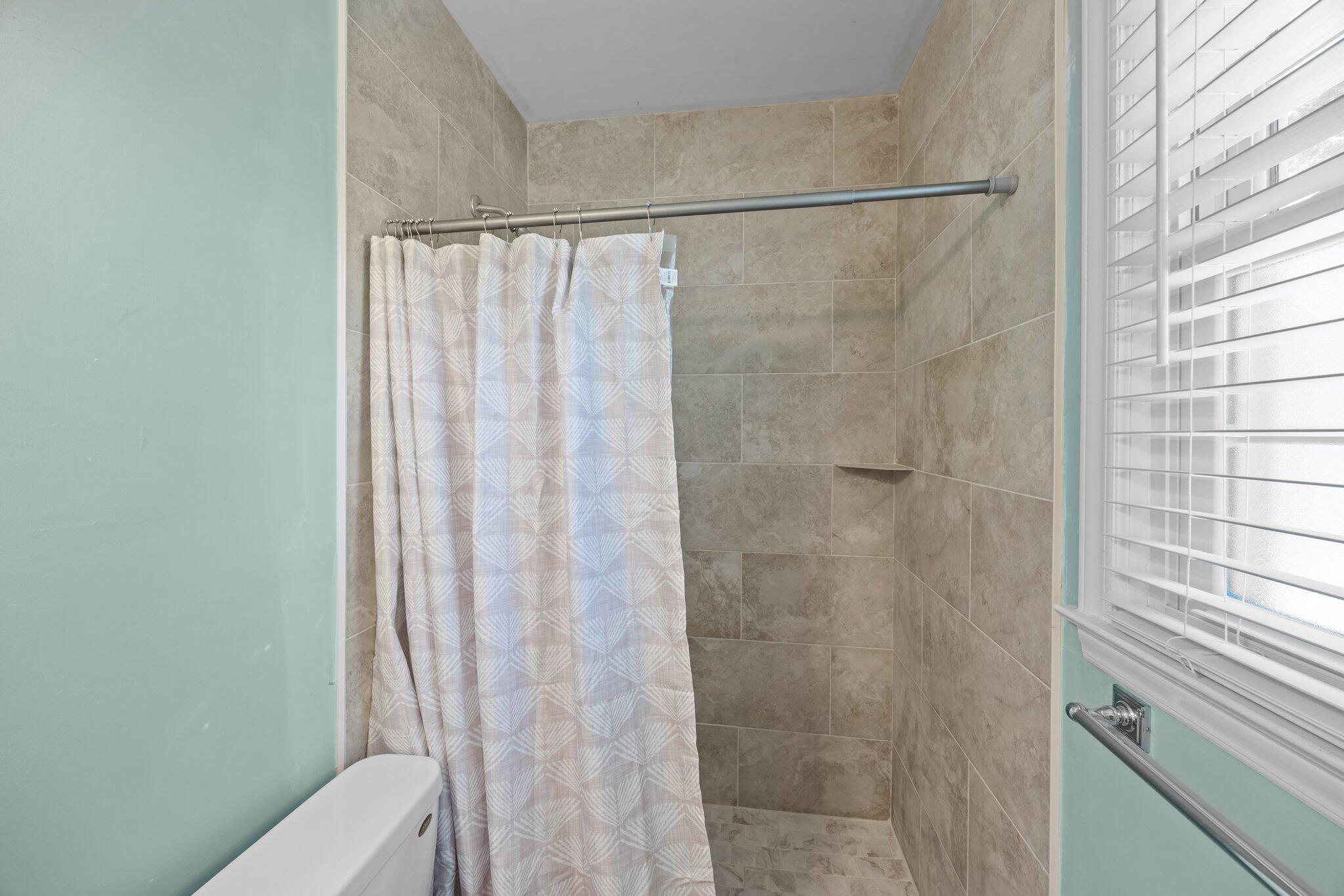 Summerville, South Carolina 29485, United States, 3 Bedrooms Bedrooms, ,2 BathroomsBathrooms,Residential,Active,163444