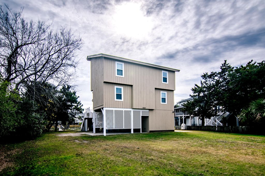Photo of 3603 Bay Point Drive, Edisto Island, SC 29438 (MLS # 25026196)
