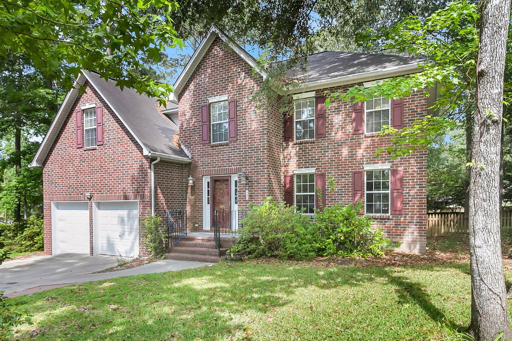 Photo of 109 Hulton Lane, Summerville, SC 29485 (MLS # 26013372)