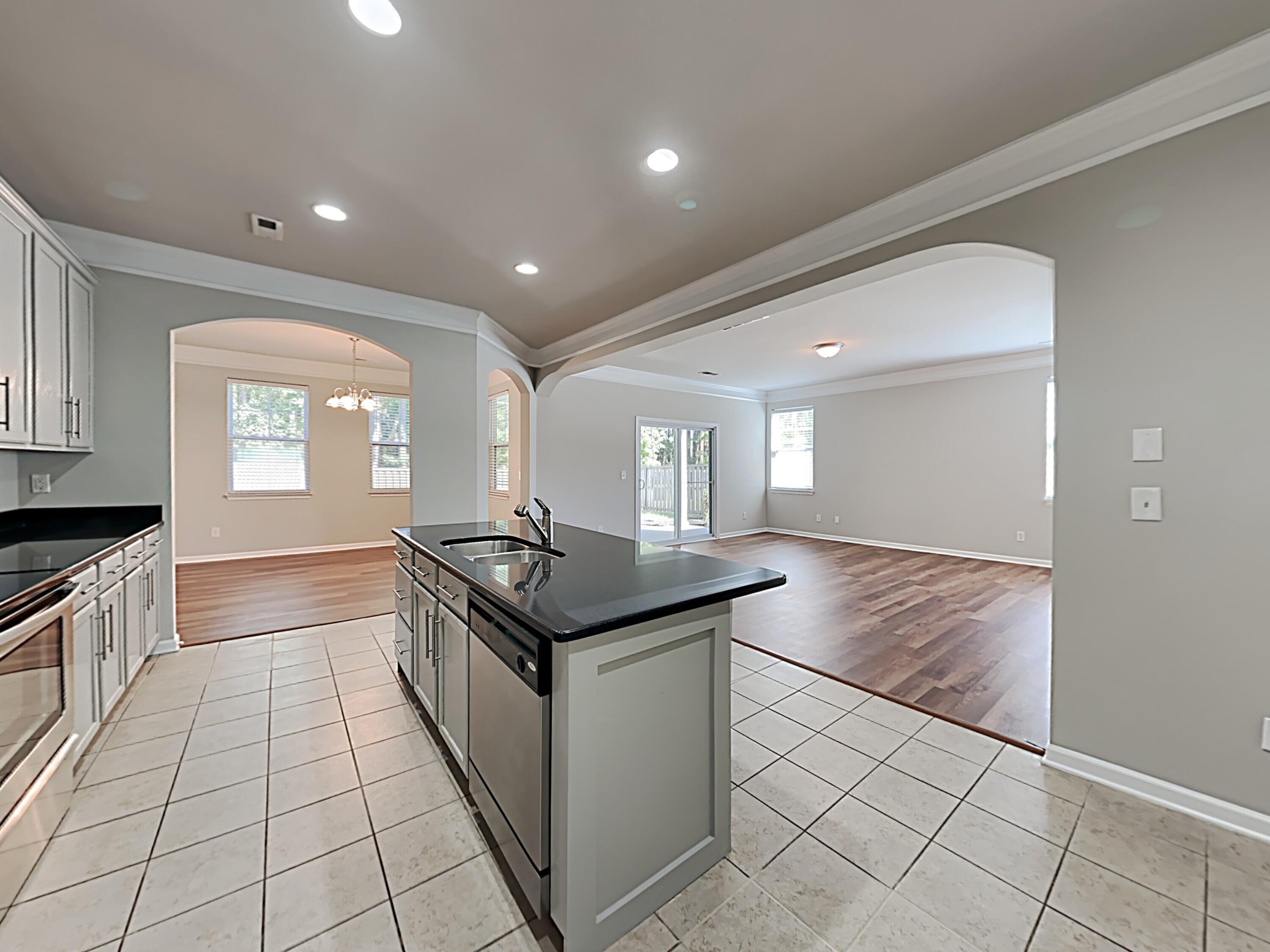 208 Laurel Crest Way