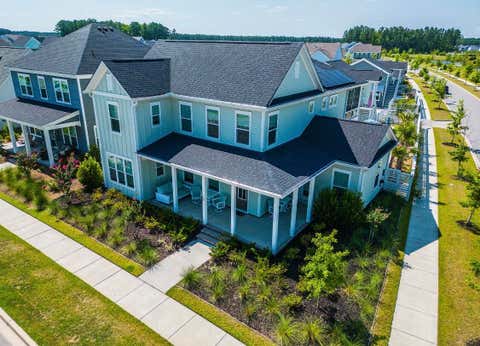 Photo of 722 Blueway Avenue, Summerville, SC 29486 (MLS # 26014364)