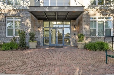 Photo of 200 River Landing Dr #B 403, Charleston, SC 29492 (MLS # 25032888)
