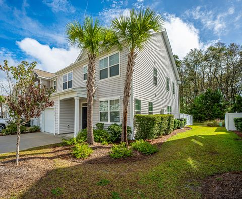 Photo of 618 Hilchot Drive, Summerville, SC 29486 (MLS # 25027466)