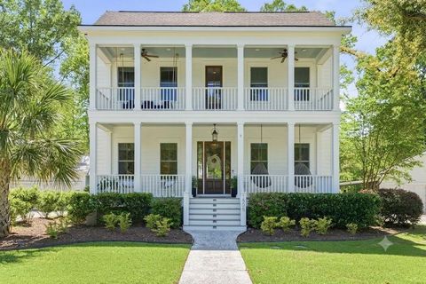 Photo of 1505 Lindsey Creek Drive, Mount Pleasant, SC 29466 (MLS # 26019113)
