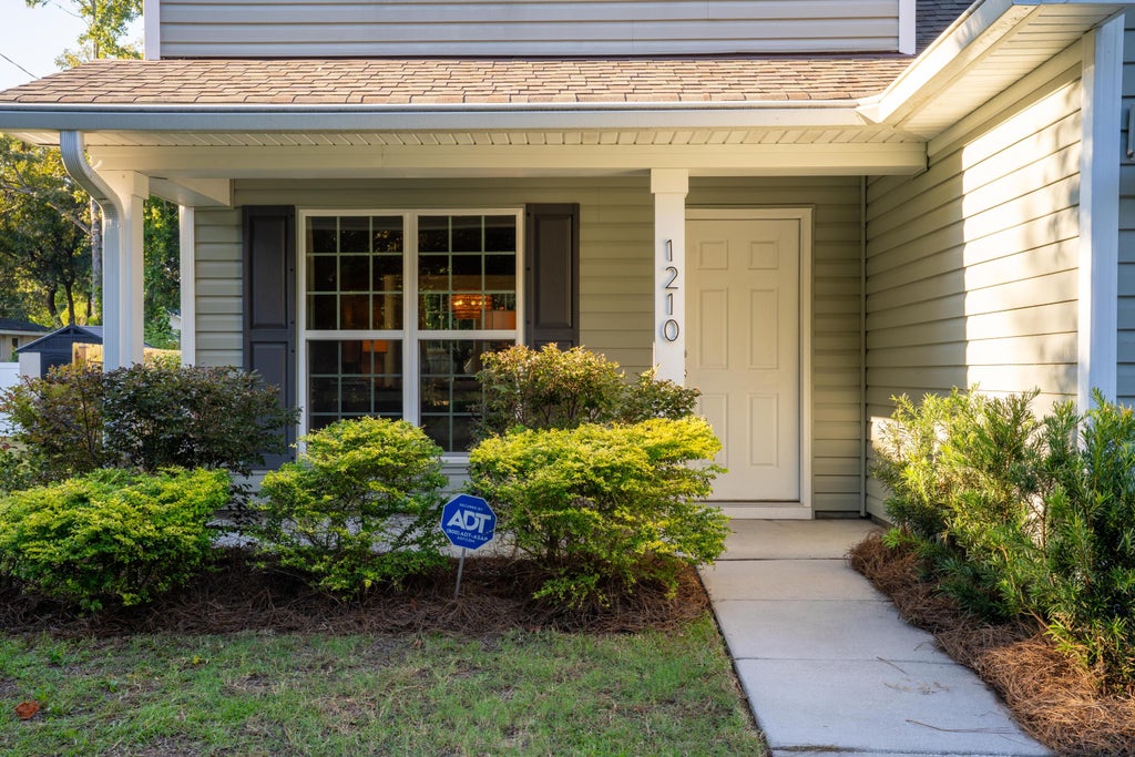 Photo of 1210 Brody Avenue, Charleston, SC 29407 (MLS # 26027570)
